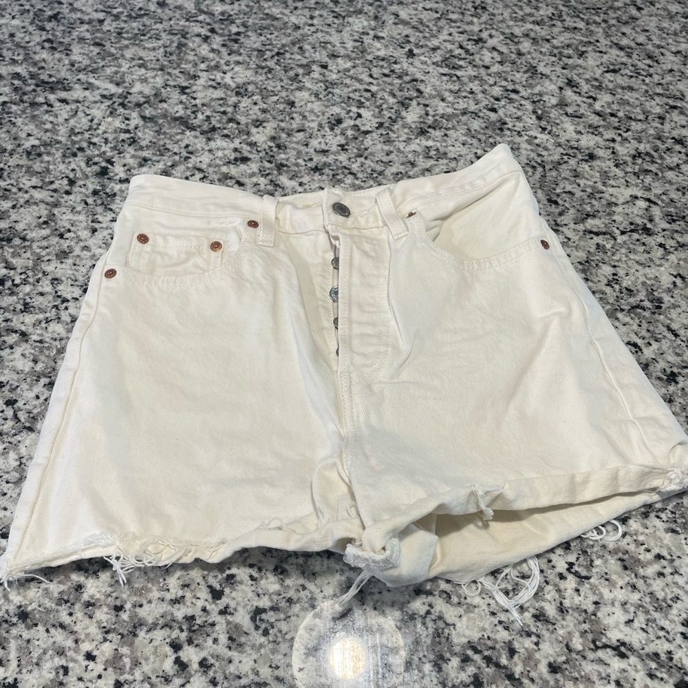 Levi’s Women's Cream Denim Shorts